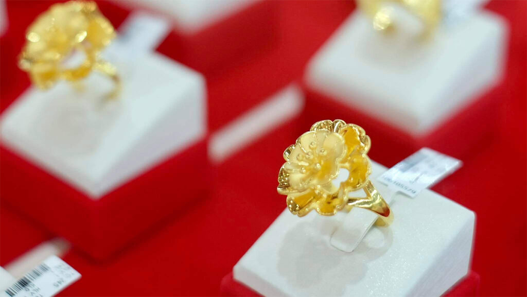 gia vang 1 1024x577 - Giá Vàng SJC Hôm Nay 12/9: Giảm sâu chiều mua, vẫn neo kỷ lục