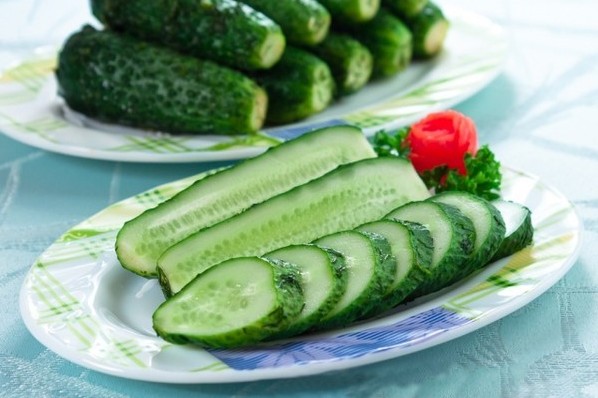 Những lưu ý khi sử dụng dưa chuột cho mục đích làm đẹp và trị bệnh dua chuot lam dep - Những lưu ý khi sử dụng dưa chuột cho mục đích làm đẹp và trị bệnh