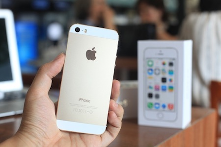 Hai mẫu iPhone 5s, iPhone 5c chính hãng bán từ 15/11