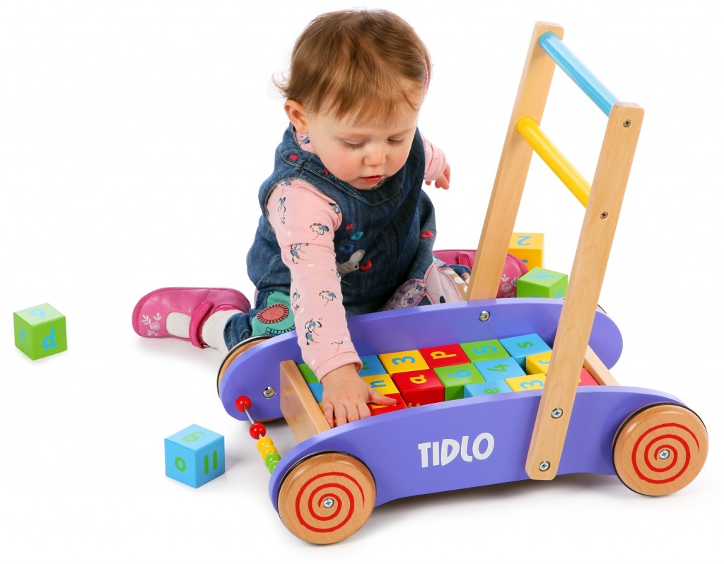 Bật mí lợi ích khi chọn đồ chơi bằng gỗ cho bé