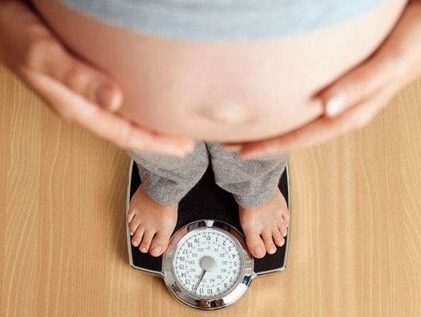 Những nguy cơ tiềm ẩn đối với bà bầu béo phì khi mang thai