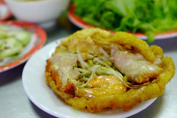 banh khoai 3 600x400 - Đi Huế phải ăn bánh khoái