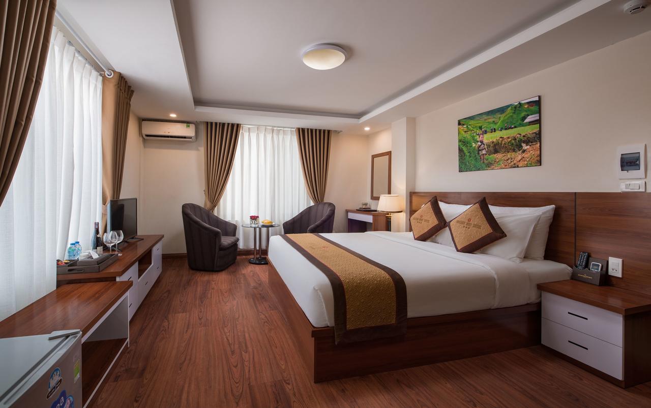 Không gian sạng trọng tại Golden Villa Hotel