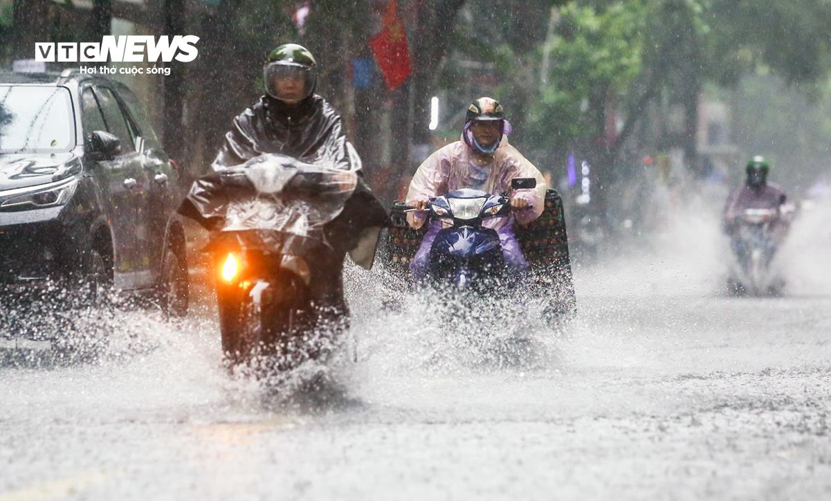 Dự Báo Thời Tiết 10 Ngày Tới – Bắc Bộ Miền Bắc Liên Tục Hứng Mưa To