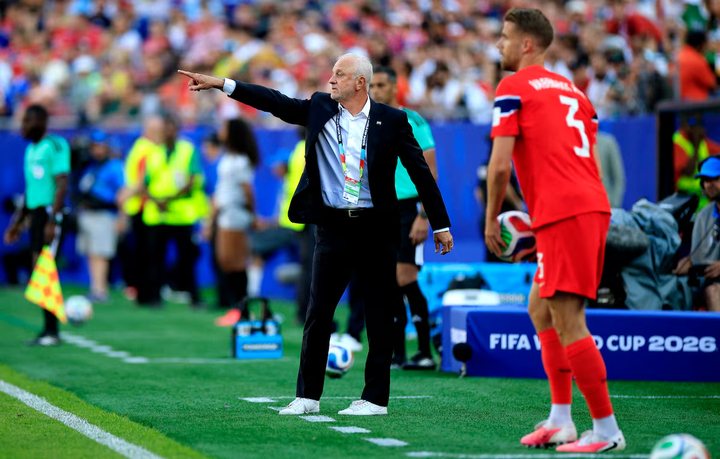 HLV Iraq: Xin dùng 3 thủ môn đối phó Mbappe mà không được