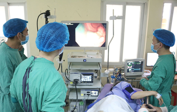 Tự uống lại thuốc theo đơn cũ phải nhập viện vì biến chứng nguy hiểm