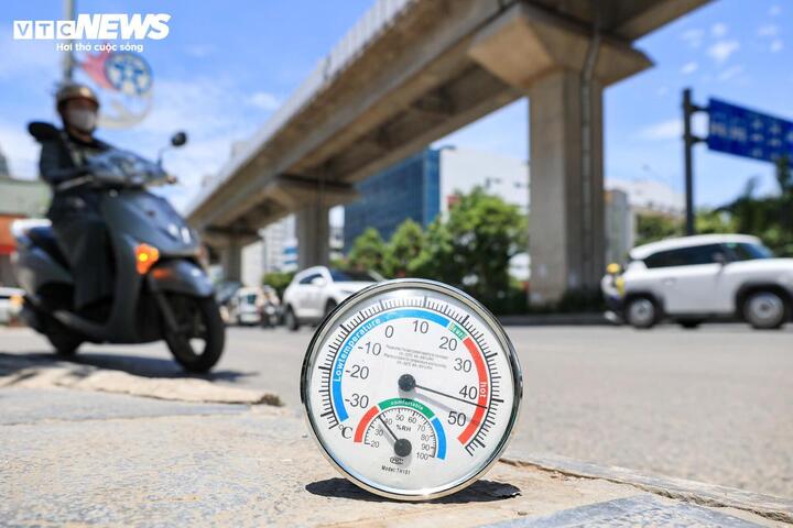 Dự báo thời tiết 13/8: Miền Bắc và miền Trung nắng nóng gay gắt trên 37°C